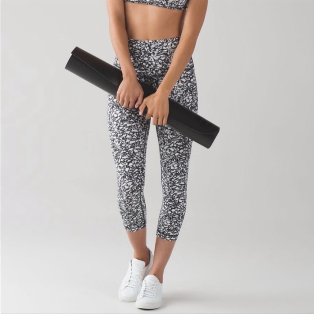 Lululemon Wunder Under Crop